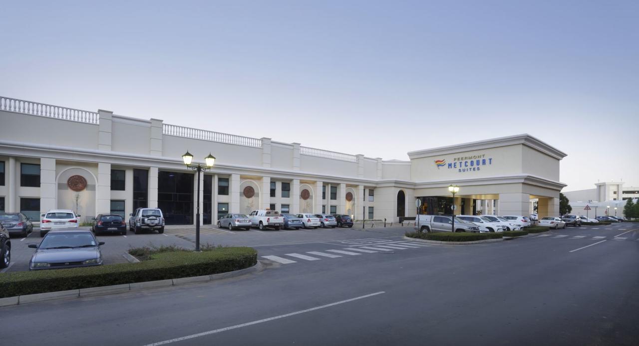 Peermont Metcourt Suites At Emperors Palace Kempton Park Esterno foto