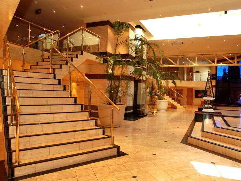 Peermont Metcourt Suites At Emperors Palace Kempton Park Esterno foto